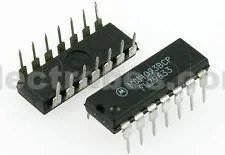 4093.jpg CD4093B MC14093B Quad 2-input Nand Schmitt Trigger MOS P−channel and N−channel - Image 2