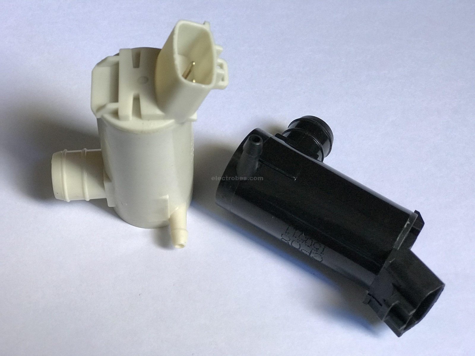 IMG-1687-scaled-1.jpg DC High Pressure Water Pump Suction Motor Pump DC 12V 2.8A - Image 2