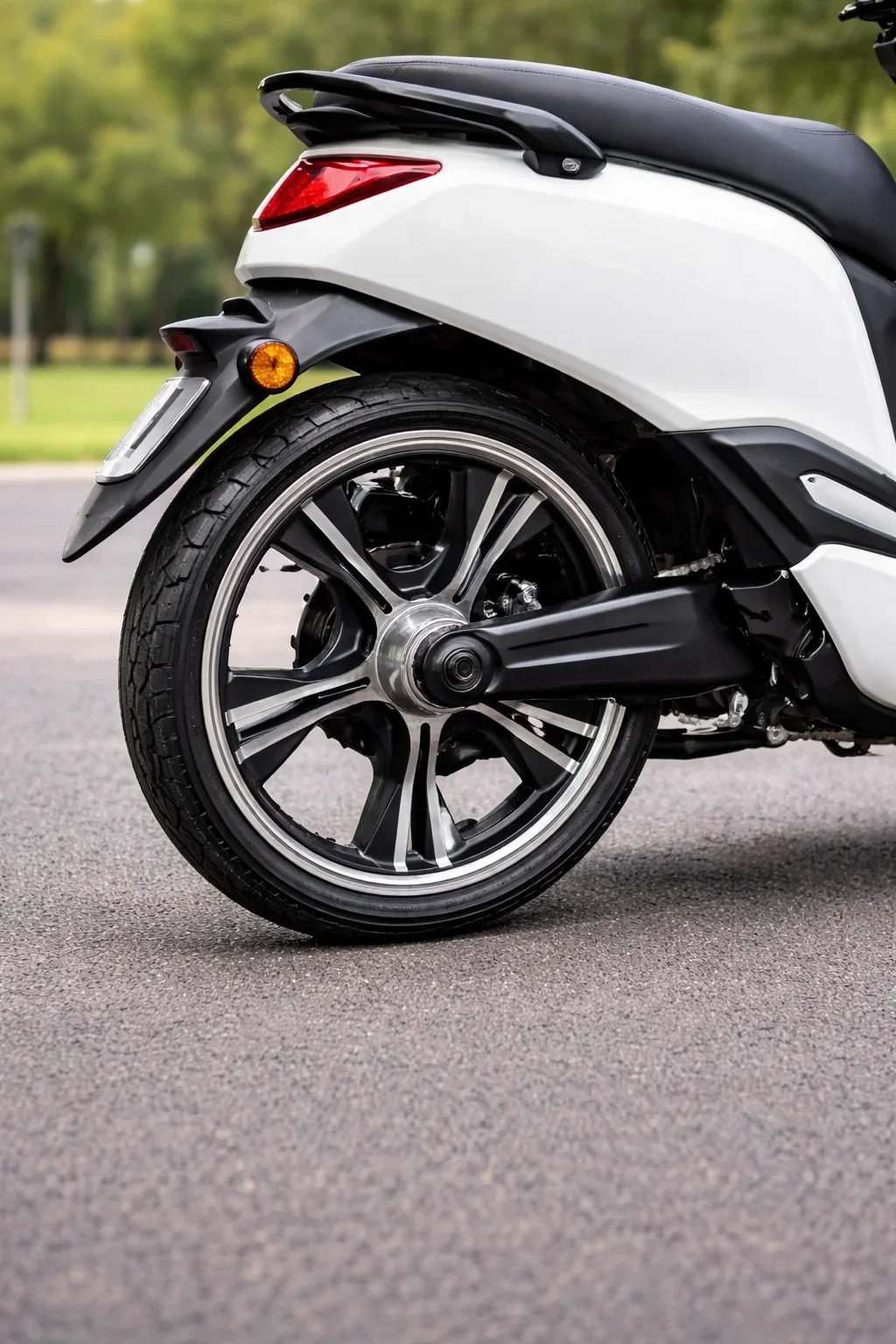 e-bike-motorcycle-alloy-rim-motorbike-scooter-tubeless-alloy-rim-at-best-price-in-pakistan-4.jpg E-bike Motorcycle Alloy Rim Motorbike Scooter Tubeless Alloy Rim - Image 6