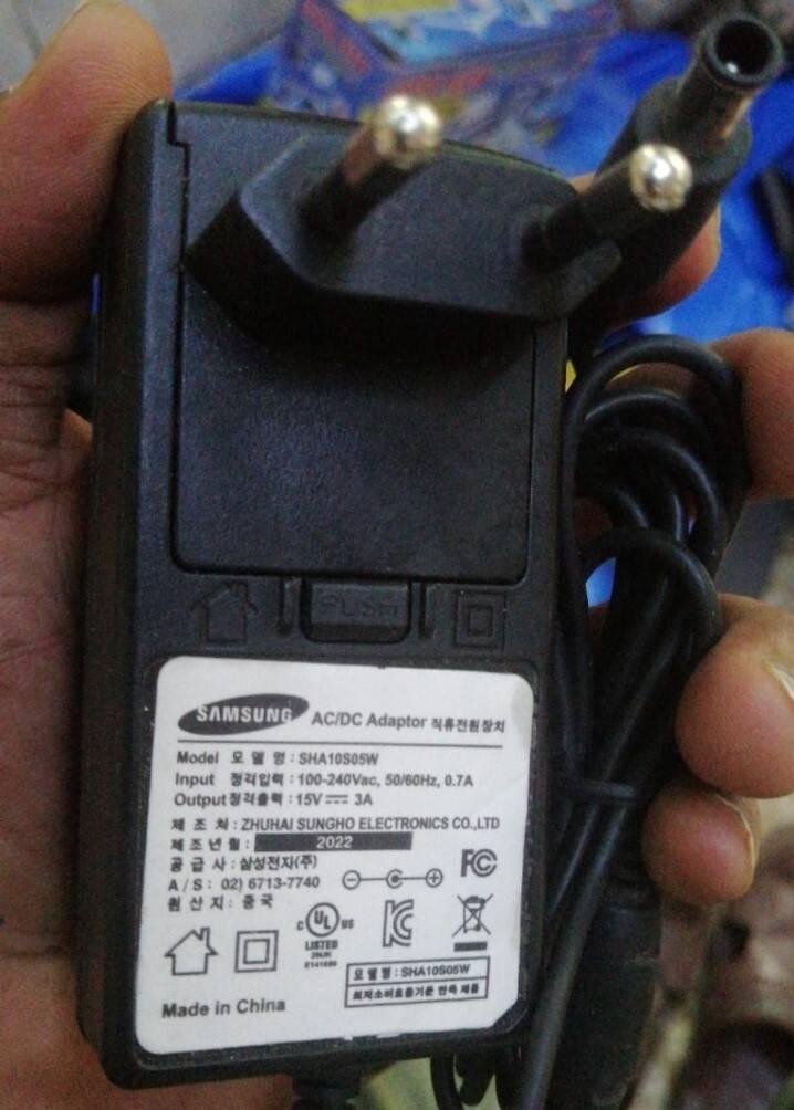 15v 3a power supply charger adapter in pakistan 15v 3000ma.jpg 15v 3a power supply charger adapter in pakistan 15v 3000ma.jpg