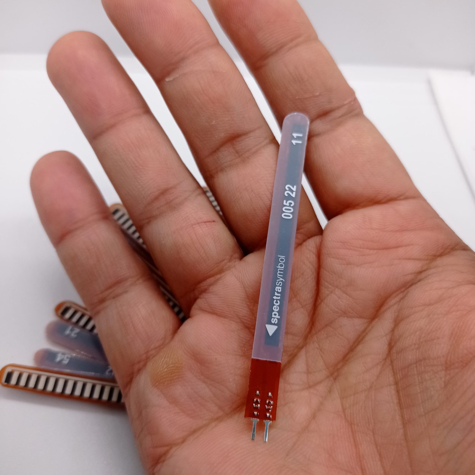 2.2inchflexsensorinpakistanbenddetectionsensor9.jpg 2.2inchflexsensorinpakistanbenddetectionsensor9.jpg