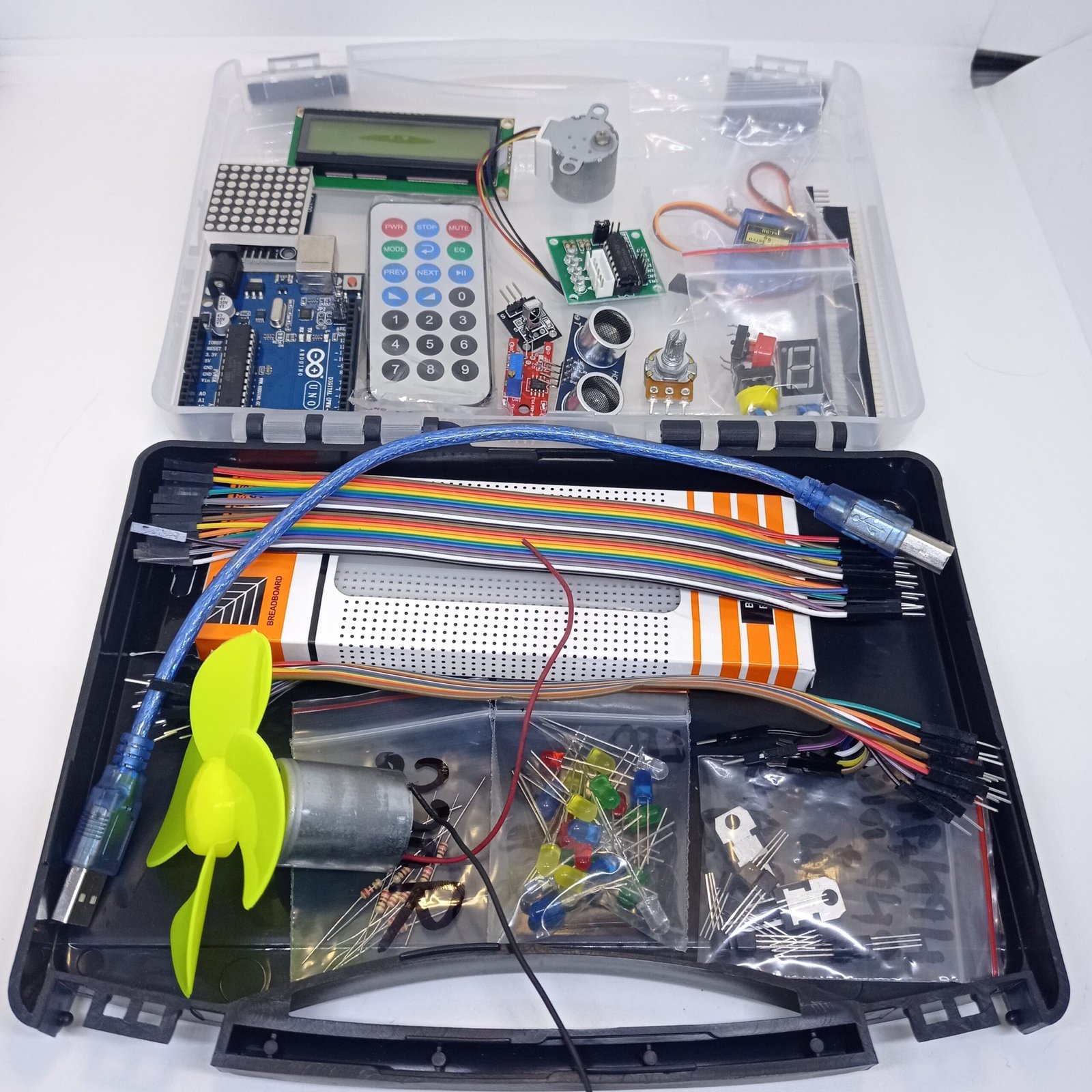 arduinostarterkitinpakistan9.jpg arduinostarterkitinpakistan9.jpg