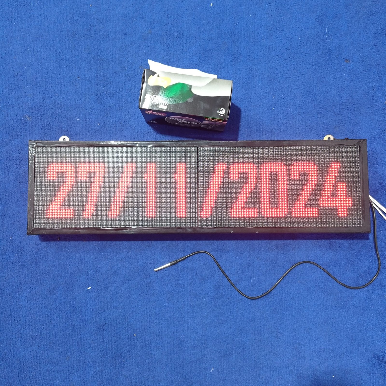 industrialclockwithtemperaturedisplayrgbdisplay1.jpg industrialclockwithtemperaturedisplayrgbdisplay1.jpg