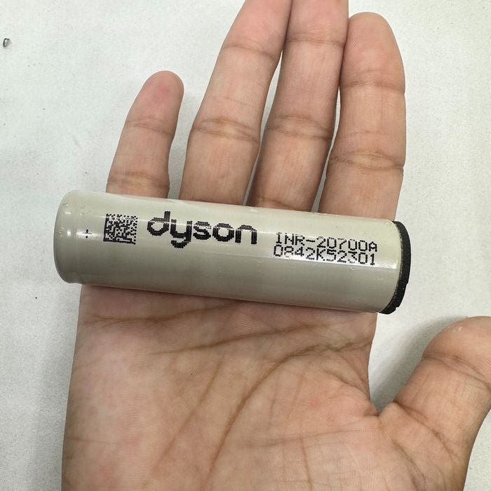 pull outoriginallithiumioncell3.7v3000mahliionbatterycellinpakistaninr 20700a 2.jpg pull outoriginallithiumioncell3.7v3000mahliionbatterycellinpakistaninr 20700a 2.jpg