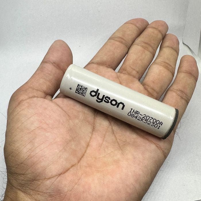 pull outoriginallithiumioncell3.7v3000mahliionbatterycellinpakistaninr 20700a 4.jpg pull outoriginallithiumioncell3.7v3000mahliionbatterycellinpakistaninr 20700a 4.jpg