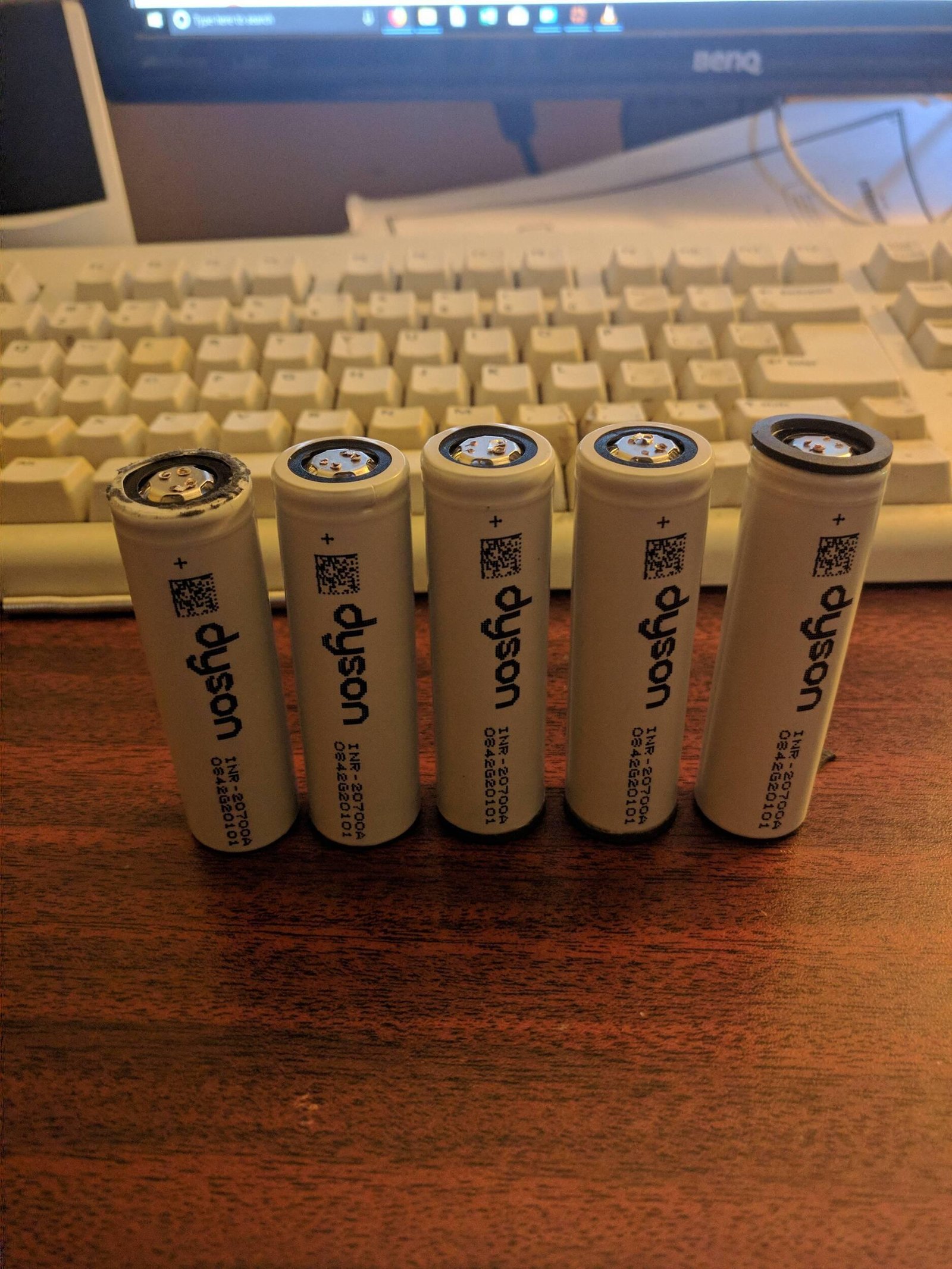pull out inr 20700a original lithium ion cell 3.7v 3000mah li ion battery cell in pakistan 4.jpg pull out inr 20700a original lithium ion cell 3.7v 3000mah li ion battery cell in pakistan 4.jpg